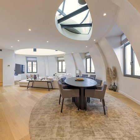Triplex Penthouse In The City Center ブリュッセル エクステリア 写真
